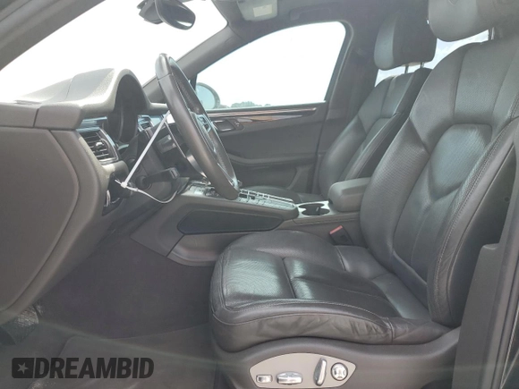 2017 Porsche Macan with VIN WP1AA2A52HLB08135, listed as a Copart auction lot 53119195 with 101,497 mi miles and Salvage Title. Bid and sale history available at DreamBid. Image 7.