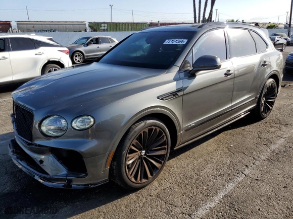 2021 Bentley Bentayga Speed with VIN SJAAR2ZV3MC036226, listed as a Copart auction lot 72161594 with 23,717 mi miles and Salvage Title. Bid and sale history available at carsss.com. Image 1.
