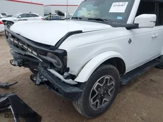 2024 Ford Bronco Outer Banks with VIN 1FMDE8BH4RLA69172, listed as a IAAI auction lot 41526087 with 24,467 mi miles. Bid and sale history available at carsss.com. Image 6.