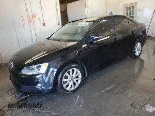 2012 Volkswagen Jetta SE z VIN 3VWDX7AJ0CM300990, wystawiony jako Copart lot #46805255 z przebiegiem 172 859 mil mil oraz Szkoda całkowita • Salvage title. Historia ofert i sprzedaży dostępna na DreamBid. Obrazek 1.