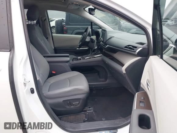 2023 Toyota Sienna XLE с VIN 5TDYRKEC9PS155998, выставлен на аукционе IAAI как лот 41888627 с пробегом 58 167 миль миль и . История ставок и продаж доступна на DreamBid. Изображение 5.
