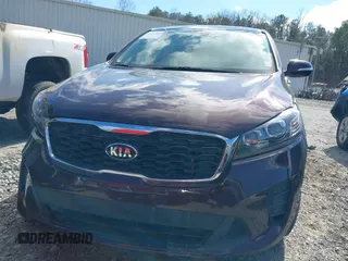 2020 Kia Sorento LX with VIN 5XYPG4A36LG641971, listed as a IAAI auction lot 41628259 with 108,717 mi miles. Bid and sale history available at carsss.com. Image 12.