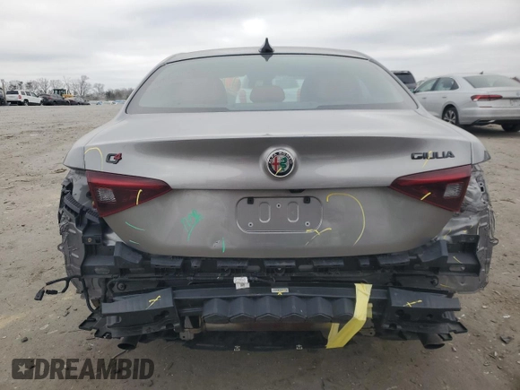 2021 Alfa Romeo Giulia Ti z VIN ZARFANBN5M7643959, wystawiony jako Copart lot #48424255 z przebiegiem 62 075 mil mil oraz Szkoda całkowita • Salvage title. Historia ofert i sprzedaży dostępna na DreamBid. Obrazek 6.
