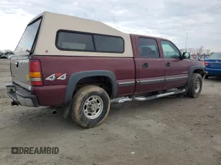 2001 Chevrolet Silverado 1500HD LS with VIN 1GCGK13U01F199076, listed as a Copart auction lot 50653645 with 256,011 mi miles and Clean Title. Bid and sale history available at DreamBid. Image 3.