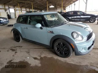 2012 MINI Hardtop S with VIN WMWSV3C5XCT387692, listed as a Copart auction lot 56420445 with 84,123 mi miles and Salvage title. Bid and sale history available at DreamBid. Image 4.