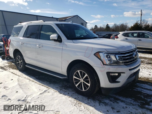 2018 Ford Expedition XLT with VIN 1FMJU1JTXJEA48032, listed as a Copart auction lot 41495425 with Not provided miles and Salvage title. Bid and sale history available at DreamBid. Image 4.