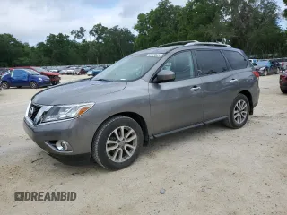 2015 Nissan Pathfinder SV with VIN 5N1AR2MN7FC689601, listed as a Copart auction lot 52215845 with 117,809 mi miles and Salvage Title. Bid and sale history available at carsss.com. Image 1.