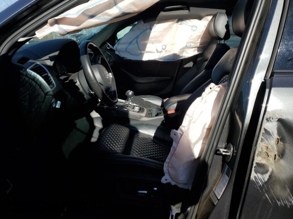 2016 Audi SQ5 Premium Plus with VIN WA1CCAFP0GA021105, listed as a Copart auction lot 79465394 with 133,434 mi miles and Salvage Title. Bid and sale history available at carsss.com. Image 7.