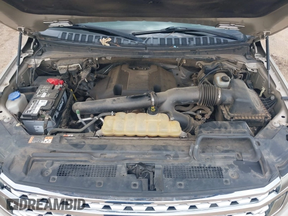 2018 Ford Expedition Platinum with VIN 1FMJU1MT6JEA33748, listed as a IAAI auction lot 42144346 with 188,585 mi miles. Bid and sale history available at carsss.com. Image 10.