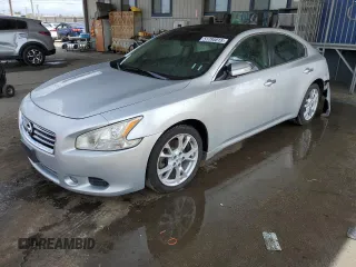 2014 Nissan Maxima SV z VIN 1N4AA5AP4EC440146, wystawiony jako Copart lot #51795815 z przebiegiem 127 294 mil mil oraz Szkoda całkowita • Salvage title. Historia ofert i sprzedaży dostępna na DreamBid. Obrazek 1.