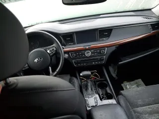 2017 Kia Cadenza Premium with VIN KNALC4J19H5092093, listed as a Copart auction lot 74177624 with 0 mi miles and Salvage Title. Bid and sale history available at carsss.com. Image 8.