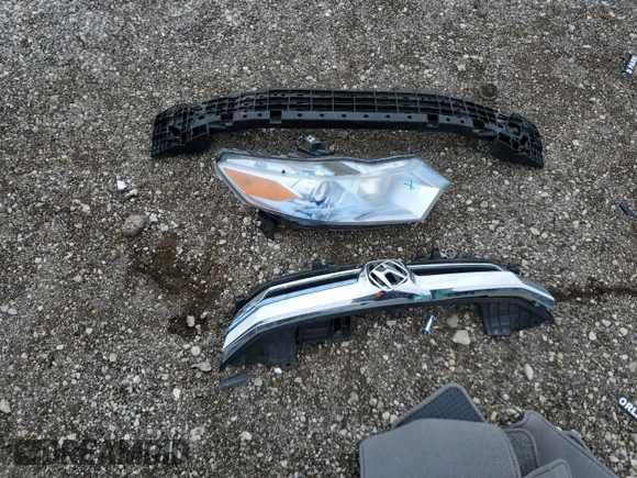 2013 Honda Insight EX z VIN JHMZE2H73DS003120, wystawiony jako Copart lot #49315265 z przebiegiem 171 702 mil mil oraz Szkoda całkowita • Salvage title. Historia ofert i sprzedaży dostępna na DreamBid. Obrazek 12.
