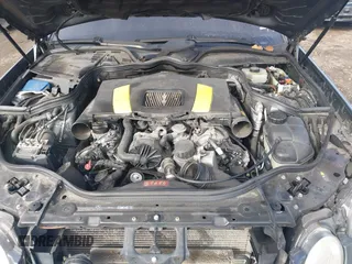 2008 Mercedes-Benz E-Class Luxury 3.5L with VIN WDBUF87X08B322847, listed as a IAAI auction lot 41819812 with 999,999 mi miles. Bid and sale history available at carsss.com. Image 10.
