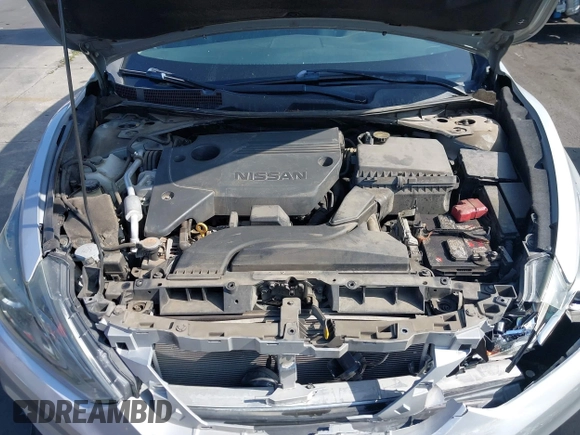 2017 Nissan Altima S z VIN 1N4AL3AP7HN324639, wystawiony jako IAAI lot #42008550 z przebiegiem 101 419 mil mil oraz . Historia ofert i sprzedaży dostępna na DreamBid. Obrazek 10.