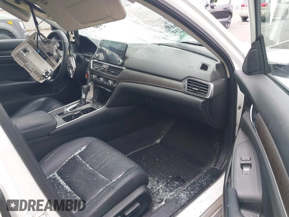 2018 Honda Accord EX-L z VIN 1HGCV1F52JA084570, wystawiony jako IAAI lot #41956686 z przebiegiem 87 683 mil mil oraz . Historia ofert i sprzedaży dostępna na DreamBid. Obrazek 5.