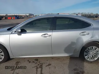 2016 Lexus ES 330 z VIN JTHBK1GG1G2217808, wystawiony jako IAAI lot #41675933 z przebiegiem 122 760 mil mil oraz . Historia ofert i sprzedaży dostępna na DreamBid. Obrazek 14.