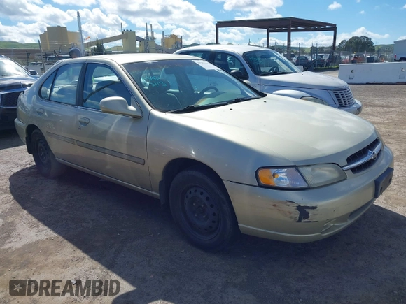 1999 Nissan Altima XE with VIN 1N4DL01D6XC179556, listed as a IAAI auction lot 41783234 with 129,064 mi miles. Bid and sale history available at carsss.com. Image 1.