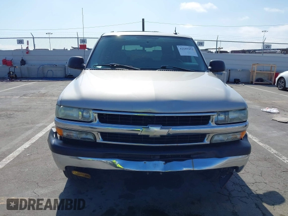 2004 Chevrolet Tahoe LS with VIN 1GNEC13T44R208111, listed as a IAAI auction lot 42189452 with 207,736 mi miles and . Bid and sale history available at DreamBid. Image 12.