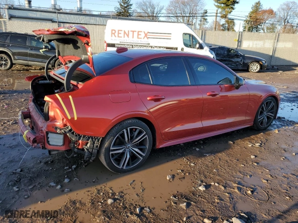 2019 Volvo S60 R-Design with VIN 7JRA22TM7KG000985, listed as a Copart auction lot 84938614 with 63,240 mi miles and Salvage Title. Bid and sale history available at carsss.com. Image 3.