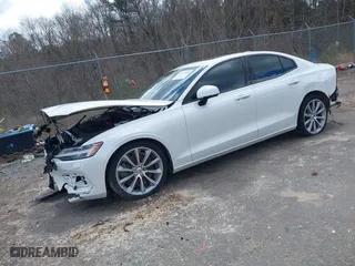2020 Volvo S60 Momentum with VIN 7JRA22TK7LG057607, listed as a IAAI auction lot 41727320 with 47,010 mi miles. Bid and sale history available at carsss.com. Image 2.