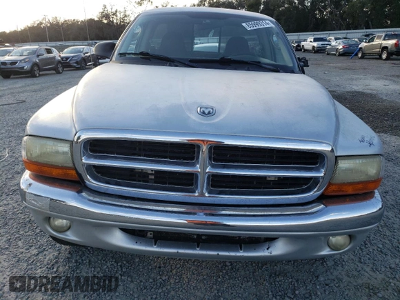 2003 Dodge Dakota with VIN 1D7GG16X33S130101, listed as a Copart auction lot 85999314 with 221,292 mi miles and Salvage Title. Bid and sale history available at carsss.com. Image 5.