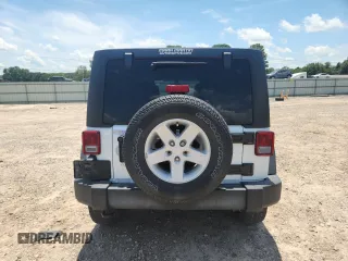 2016 Jeep Wrangler Unlimited Sport with VIN 1C4HJWDG1GL213347, listed as a Copart auction lot 62525385 with 84,852 mi miles and Clean title. Bid and sale history available at DreamBid. Image 6.