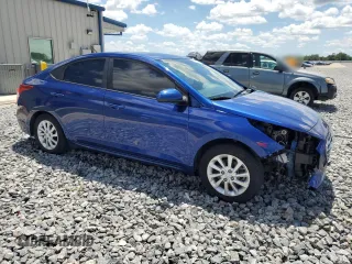 2021 Hyundai Accent SE z VIN 3KPC24A62ME137097, wystawiony jako Copart lot #56751815 z przebiegiem 66 381 mil mil oraz Szkoda całkowita • Salvage title. Historia ofert i sprzedaży dostępna na DreamBid. Obrazek 4.