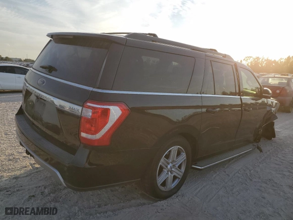 2018 Ford Expedition Max XLT with VIN 1FMJK1HTXJEA58524, listed as a Copart auction lot 77450514 with NaN miles and Salvage Title. Bid and sale history available at carsss.com. Image 3.