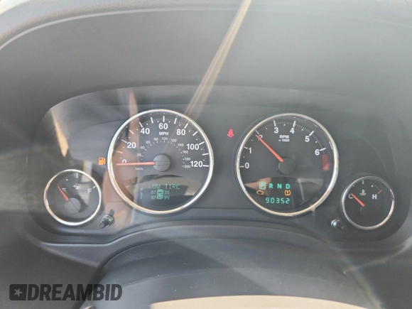 2009 Jeep Patriot with VIN 1J8FF48B99D130007, listed as a Copart auction lot 63732625 with 90,352 mi miles and Non repairable. Bid and sale history available at DreamBid. Image 9.