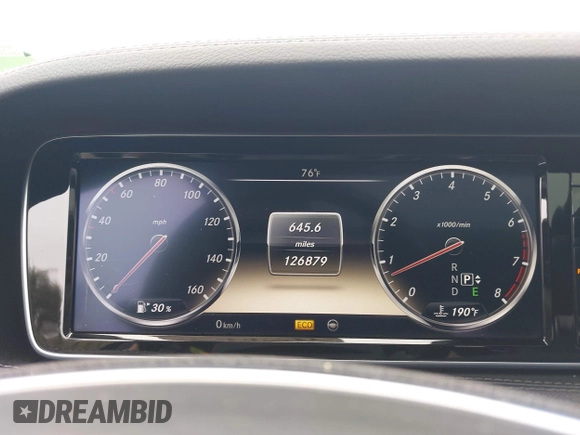2014 Mercedes-Benz S 550 z VIN WDDUG8FB7EA035212, wystawiony jako IAAI lot #42376437 z przebiegiem 126 879 mil mil oraz . Historia ofert i sprzedaży dostępna na DreamBid. Obrazek 7.