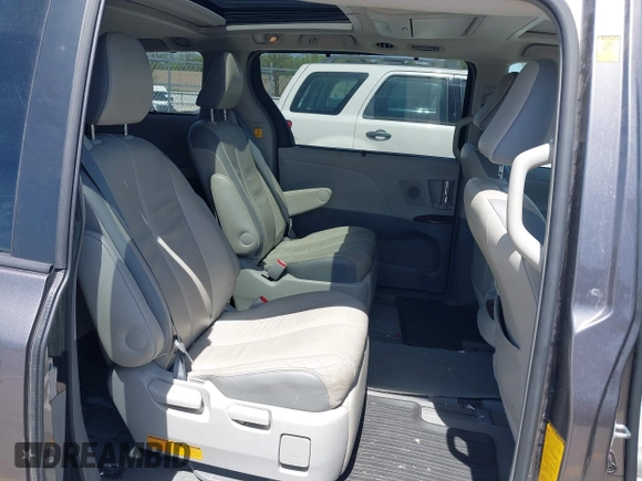 2012 Toyota Sienna XLE AAS with VIN 5TDYK3DCXCS251984, listed as a IAAI auction lot 42235046 with 126,404 mi miles and . Bid and sale history available at DreamBid. Image 8.