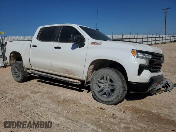 2023 Chevrolet Silverado 1500 LT Trail Boss with VIN 3GCUDFED2PG338896, listed as a Copart auction lot 72895014 with 39,444 mi miles and Salvage Title. Bid and sale history available at DreamBid. Image 4.