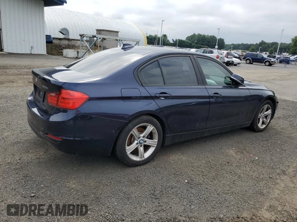 2013 BMW 3 Series 328i xDrive z VIN WBA3B5C59DF596737, wystawiony jako Copart lot #64433395 z przebiegiem 76 417 mil mil oraz Czysty tytuł • Clean title. Historia ofert i sprzedaży dostępna na DreamBid. Obrazek 3.