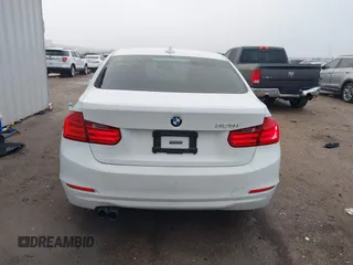 2013 BMW 3 Series 328i с VIN WBA3C1G55DNN93551, выставлен на аукционе IAAI как лот 41196707 с пробегом 165 735 миль миль и . История ставок и продаж доступна на DreamBid. Изображение 16.