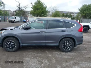 2016 Honda CR-V SE with VIN 2HKRM4H47GH670877, listed as a IAAI auction lot 41952201 with 152,394 mi miles and . Bid and sale history available at carsss.com. Image 13.