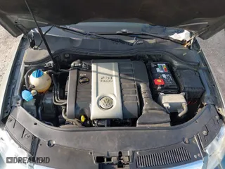 2008 Volkswagen Passat Wagon Komfort with VIN WVWLK73C58E114788, listed as a IAAI auction lot 41909146 with 183,195 mi miles. Bid and sale history available at carsss.com. Image 10.
