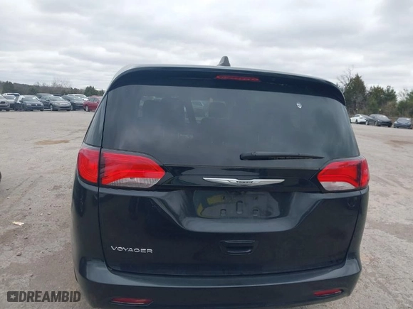 2022 Chrysler Voyager LX with VIN 2C4RC1CG5NR226898, listed as a IAAI auction lot 41831611 with NaN miles. Bid and sale history available at carsss.com. Image 16.