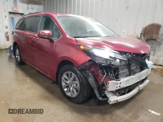 2023 Toyota Sienna XLE with VIN 5TDYSKFC4PS077858, listed as a Copart auction lot 84274124 with 29,857 mi miles and Salvage Title. Bid and sale history available at carsss.com. Image 4.