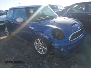 2013 MINI Hardtop S with VIN WMWSV3C50DT391266, listed as a IAAI auction lot 41635517 with 65,624 mi miles and . Bid and sale history available at DreamBid. Image 1.