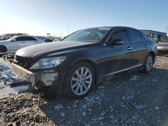 2012 Lexus LS 460 z VIN JTHCL5EF5C5012732, wystawiony jako Copart lot #42987625 z przebiegiem 131 078 mil mil oraz Szkoda całkowita • Salvage title. Historia ofert i sprzedaży dostępna na DreamBid. Obrazek 1.