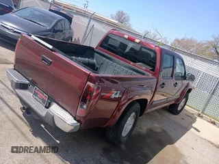 2008 Chevrolet Colorado z VIN 1GCDT43E188219182, wystawiony jako Copart lot #54735315 z przebiegiem 140 622 mil mil oraz Czysty tytuł • Clean title. Historia ofert i sprzedaży dostępna na DreamBid. Obrazek 4.