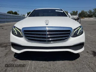 2017 Mercedes-Benz E 300 Luxury with VIN WDDZF4JB3HA212433, listed as a Copart auction lot 56652475 with 134,824 mi miles and Clean Title. Bid and sale history available at DreamBid. Image 5.