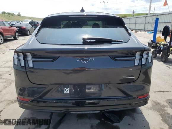 2021 Ford Mustang Mach-E Premium с VIN 3FMTK3SU6MMA45791, выставлен на аукционе Copart как лот 58205035 с пробегом 42 854 миль миль и Списание • Salvage title. История ставок и продаж доступна на DreamBid. Изображение 6.