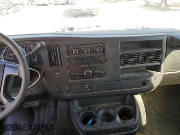 2008 Chevrolet Express Cargo Van with VIN 1GCGG25C981153233, listed as a Copart auction lot 75622054 with 242,920 mi miles and Salvage Title. Bid and sale history available at carsss.com. Image 8.