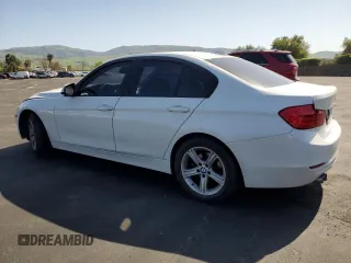 2012 BMW 3 Series 328i z VIN WBA3A5G54CNP16588, wystawiony jako Copart lot #52438505 z przebiegiem 185 499 mil mil oraz Szkoda całkowita • Salvage title. Historia ofert i sprzedaży dostępna na DreamBid. Obrazek 2.