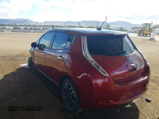 2015 Nissan LEAF SV with VIN 1N4AZ0CP5FC308068, listed as a IAAI auction lot 41582997 with 53,230 mi miles. Bid and sale history available at carsss.com. Image 3.