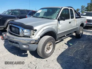 2003 Toyota Tacoma with VIN 5TEWN72N23Z252642, listed as a IAAI auction lot 42026893 with 199,571 mi miles. Bid and sale history available at carsss.com. Image 2.