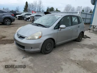2008 Honda Fit z VIN JHMGD384X8S809743, wystawiony jako Copart lot #54582535 z przebiegiem 181 214 mil mil oraz Czysty tytuł • Clean title. Historia ofert i sprzedaży dostępna na DreamBid. Obrazek 1.