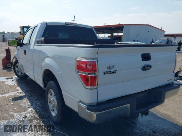 2014 Ford F-150 XL with VIN 1FTEX1CM8EFD04090, listed as a IAAI auction lot 42322851 with Not provided miles and . Bid and sale history available at DreamBid. Image 3.