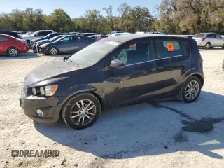 2014 Chevrolet Sonic LT with VIN 1G1JC6SB3E4195761, listed as a Copart auction lot 48679895 with 76,350 mi miles and Salvage Title. Bid and sale history available at carsss.com. Image 1.